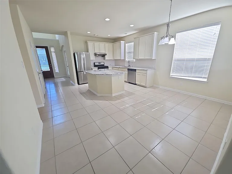 20242 Fossil Valley Ln — Photo 8
