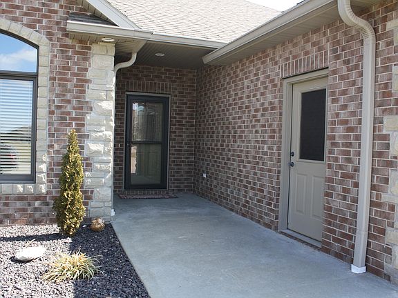 2nd image of 109 Homeland Dr
