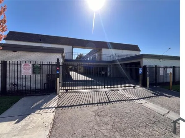 5280 N 6th St APT P, Fresno, CA 93710