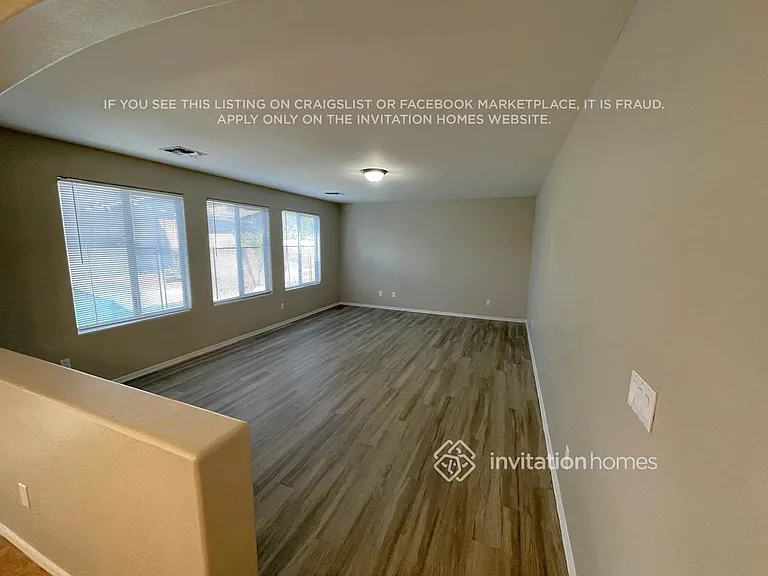 24902 W Wayland Dr — Photo 4