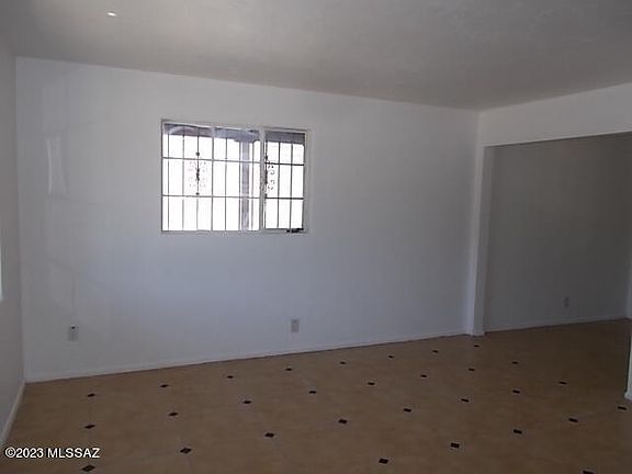 3rd image of 2742 N Dodge Blvd