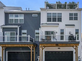 2945 Aughton Rd, Ann Arbor, MI 48105