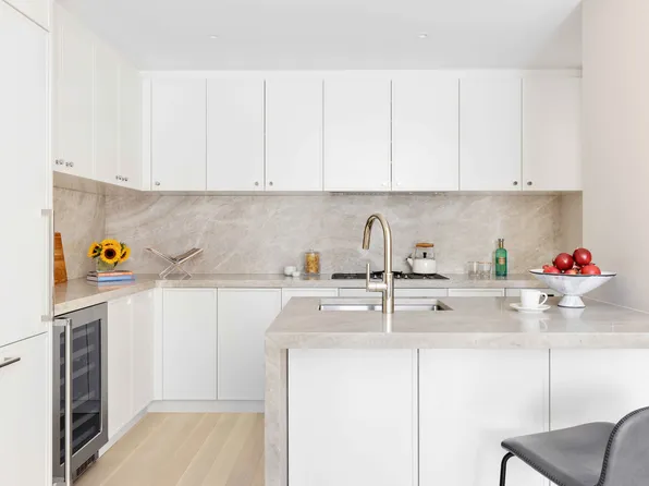 212 West 72nd Street 3J image 3 of 12