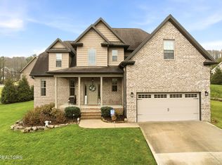 106 Creek View Ct, Oak Ridge, TN 37830