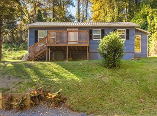 323 Independence Ave, Mount Carmel, TN 37645