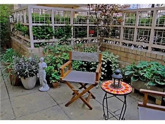 Rented by Douglas Elliman | media 33