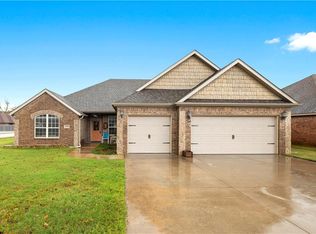 3009 N 18th St, Rogers, AR 72756