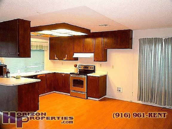 (3) : 8366 Sutter Buttes Way Sacramento, CA