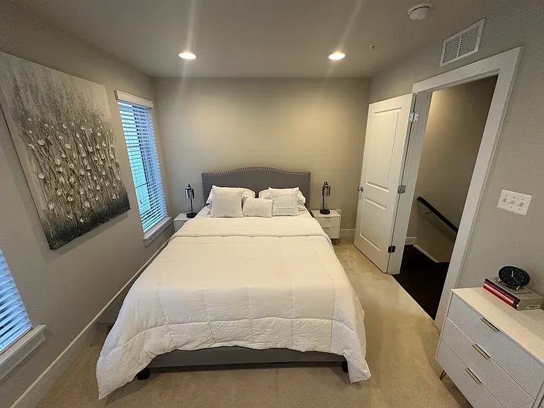 14566 Lake Vista Dr — Photo 44