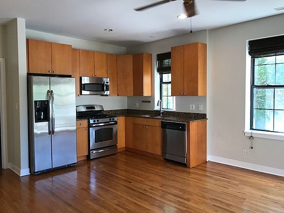 3rd image of 2120 W Washington Blvd #Boulevard201