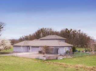 6070 Table Rock Rd, Central point, OR 97502