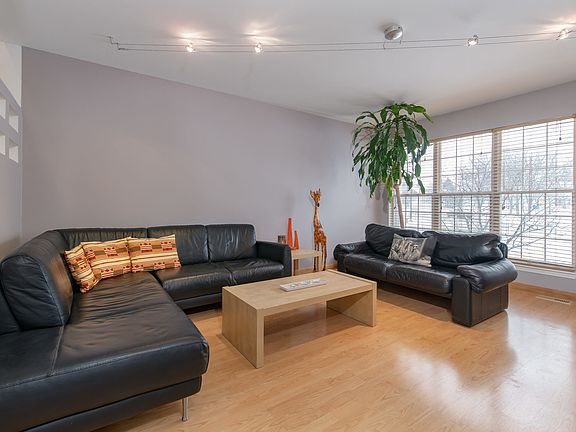 5th image of 3581 Saint Annes Ct
