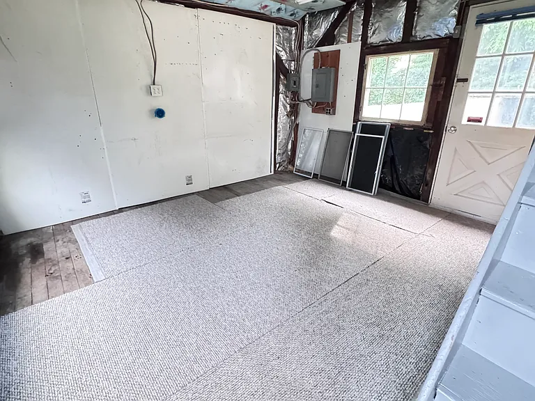1253 Fairport Rd — Photo 26