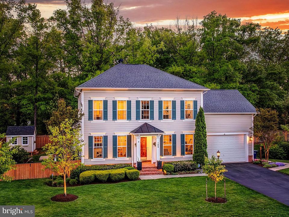 1st image of 105 Heglar Oaks Ct