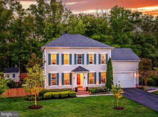 105 Heglar Oaks Ct, Herndon, VA 20170