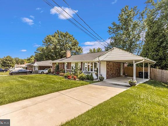 3rd image of 13016 Ingleside Dr