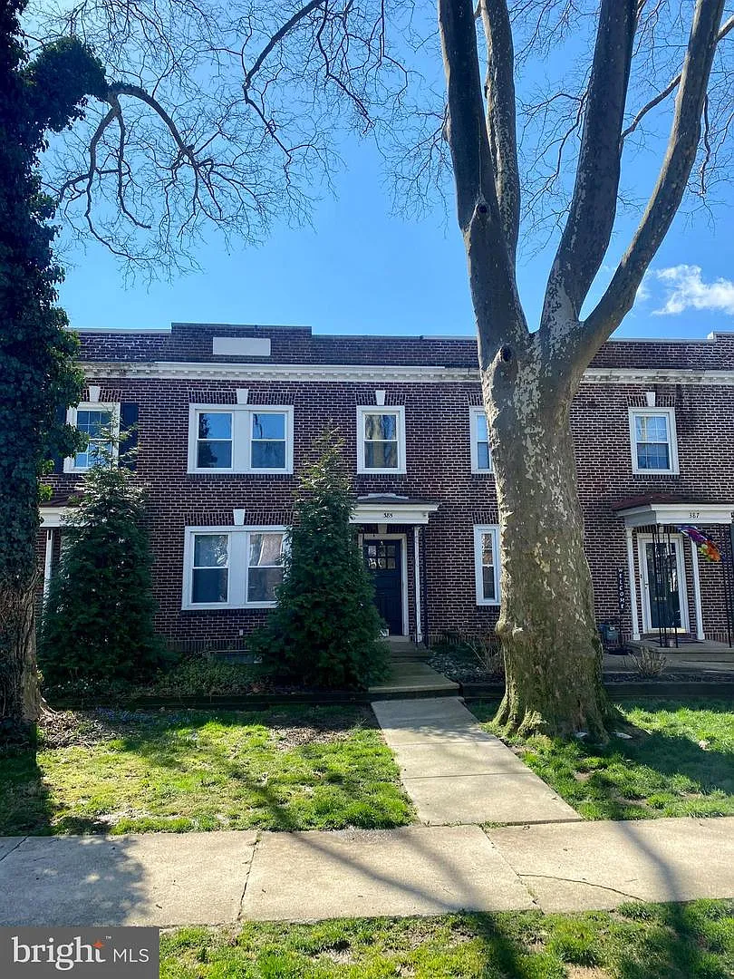 385 Sunset Rd photo 1