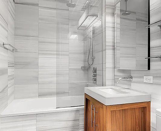 4th image of 88 Greenwich St APT 710