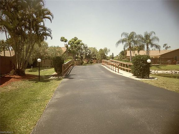 3rd image of 6396 Royal Woods Dr