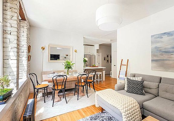 4th image of 43-33 46th St APT A3