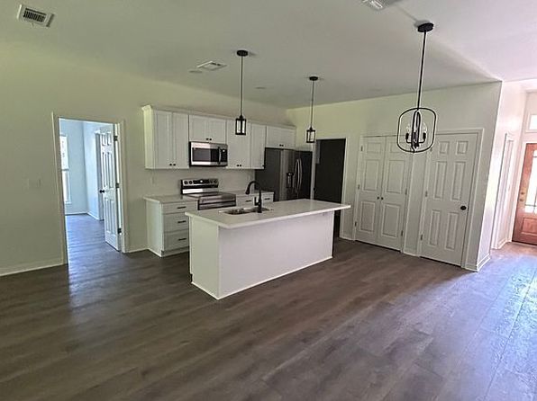 502 Dynsmore Pl