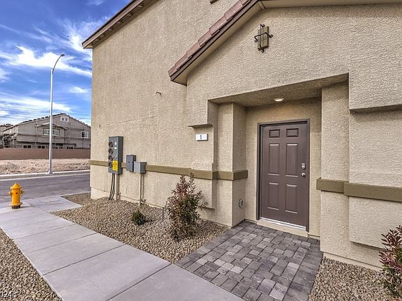3rd image of 4760 Equinox Sky Ave #1