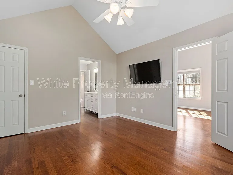 8401 Southgate Commons Dr — Photo 9
