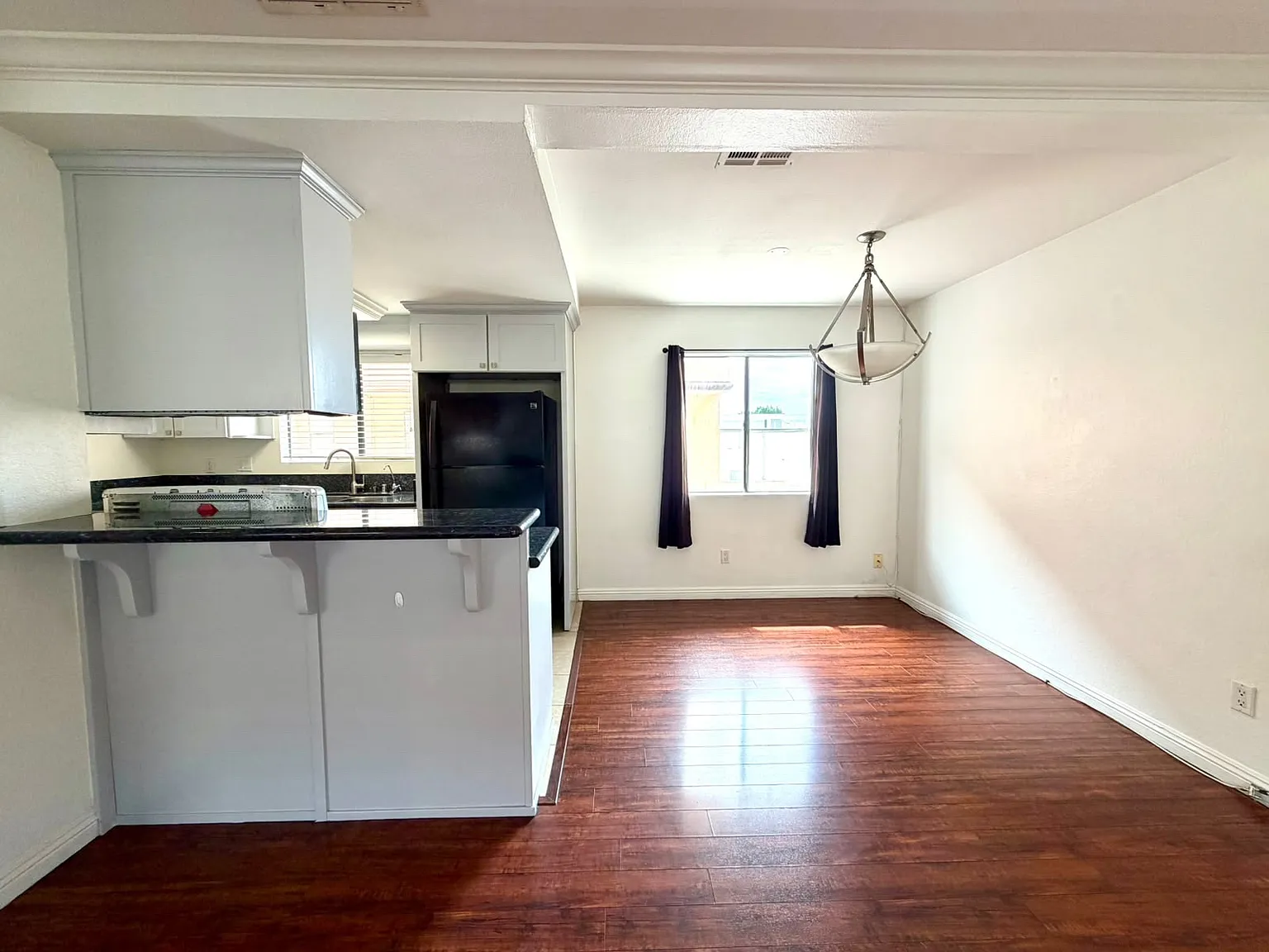 3 bed, 2.5 bath, 1200 sqft, $2,995 — Photo 4