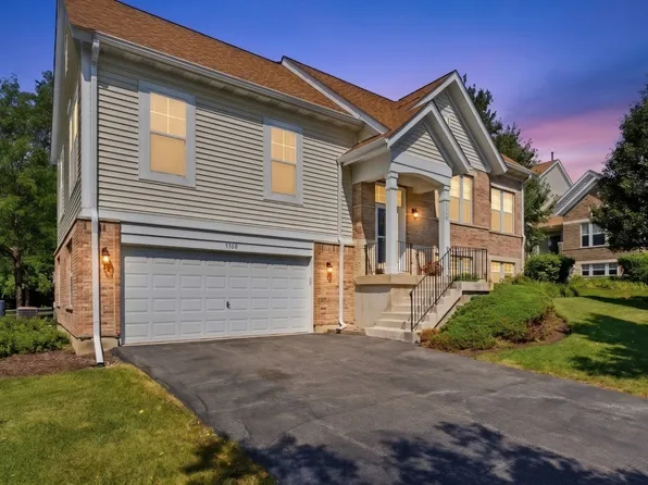 5560 Cambridge Way #1, Hanover Park, IL 60133