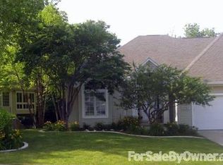13167 Cedar Crest Ln, Clive, IA 50325