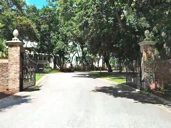 2nd image of 628 Parrot Point Dr