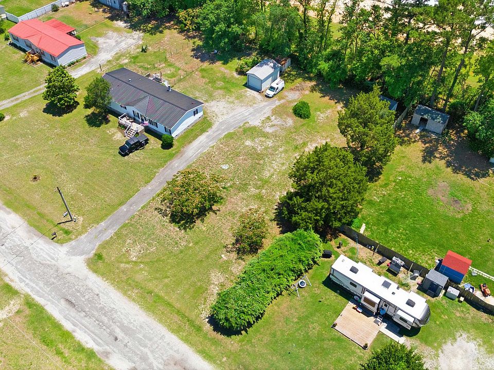 2nd image of 2260 Todd Dr.