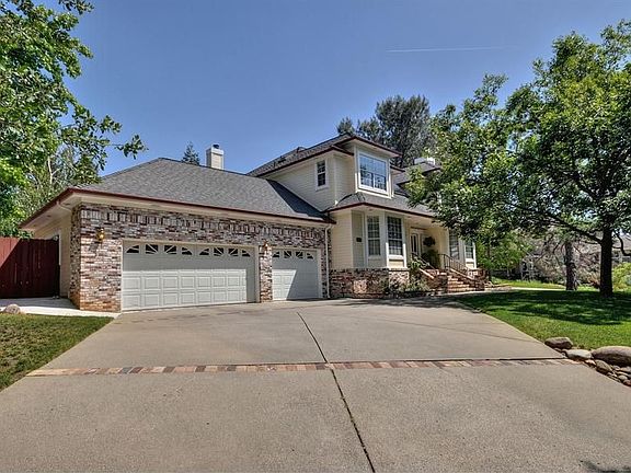 2nd image of 1815 Arroyo Dr