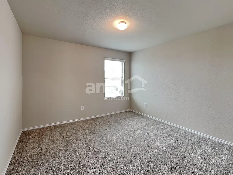 719 Red Barn Bnd — Photo 20