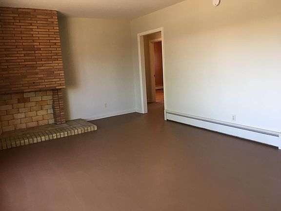 2nd image of 907 Carlisle Blvd SE #907