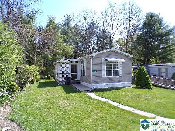 3rd image of 141 Gold Ln