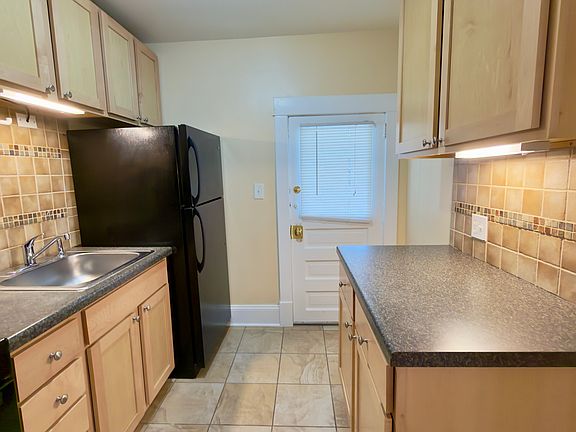 5th image of 3209 Hennepin Ave S #6