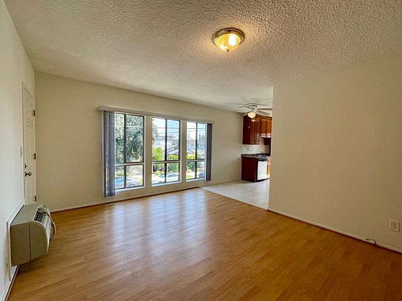 3rd image of 708 E Lomita Ave #G