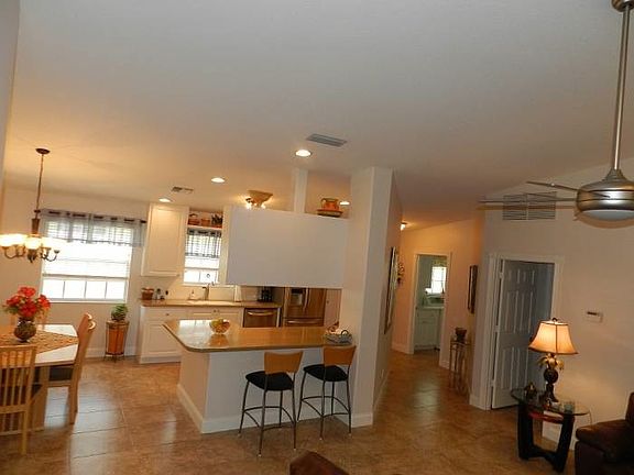 3rd image of 28084 Boccaccio Way