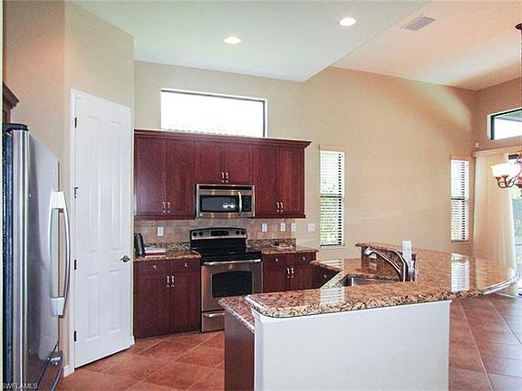 3rd image of 8616 Mercado Ct