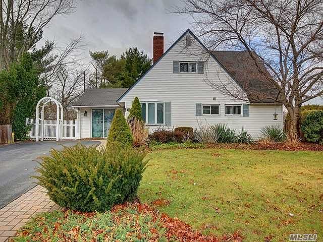 1st image of 62 Boxwood Ln