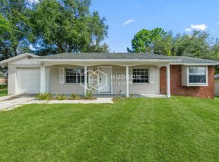 2701 Lakewood Ln, Eustis, FL 32726