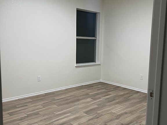5th image of 2119 Bosswood Dr