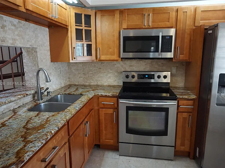 13015 SW 88th Ter S #201-B — Photo 7