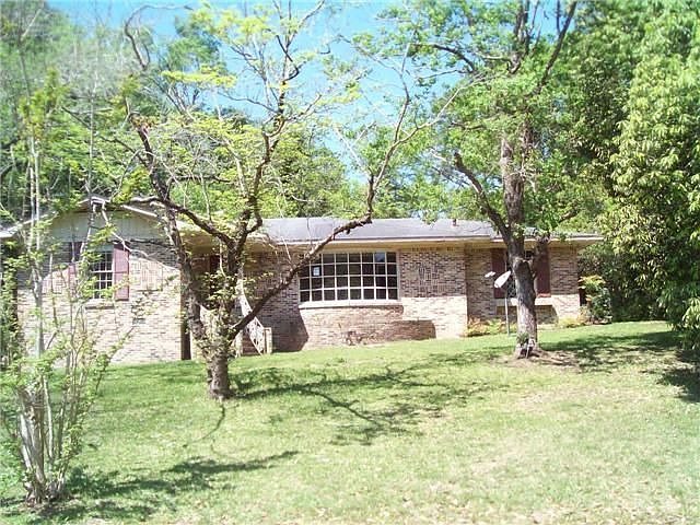 1st image of 4208 Winchester Dr