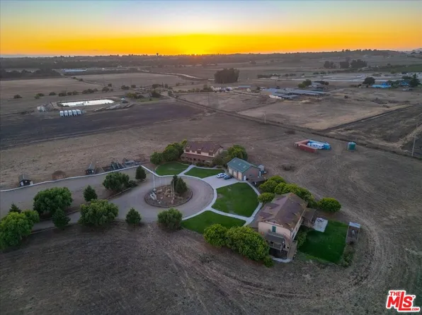 220 Hans Pl, Nipomo, CA 93444