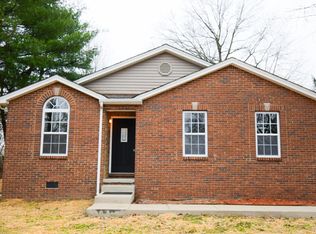 109 Crestwood Dr, Frankfort, KY 40601