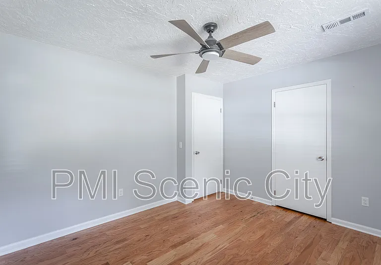 2508 Woodfin Ave — Photo 23