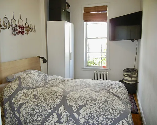 Rented by Brooklyn Heights Real Estate Inc | media 18