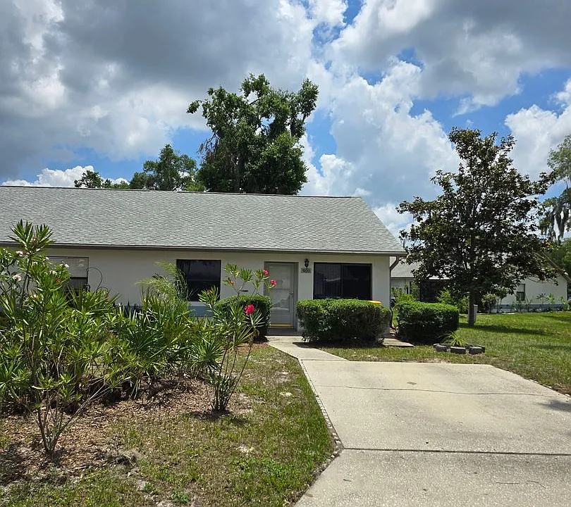 1200 Tamiami Ln